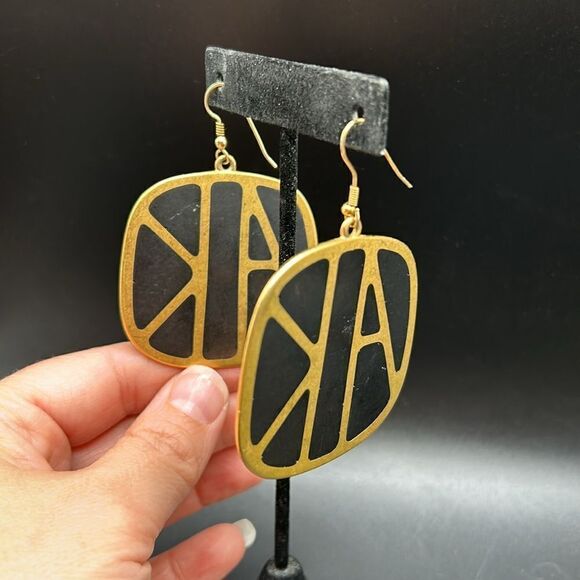 VTG 1980s Anne Klein Large Logo Black Gold Tone Earrings - Picture 4 of 10